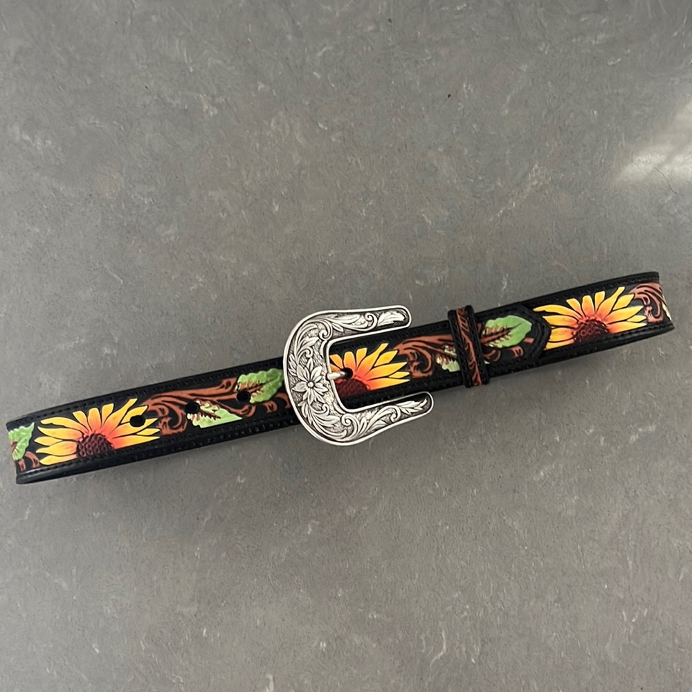 Nocona belt